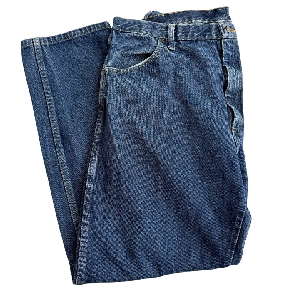 RUSTLER Denim Jeans Men Size 42x32 Regular Fit Straight Cut Work Outdoors Blue
